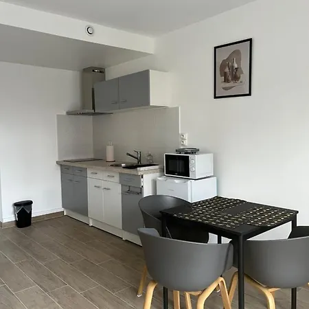 Appartements Proches Cdg Le Bourget Dans Maison Francilienne Typique Le Blanc-Mesnil Exterior foto